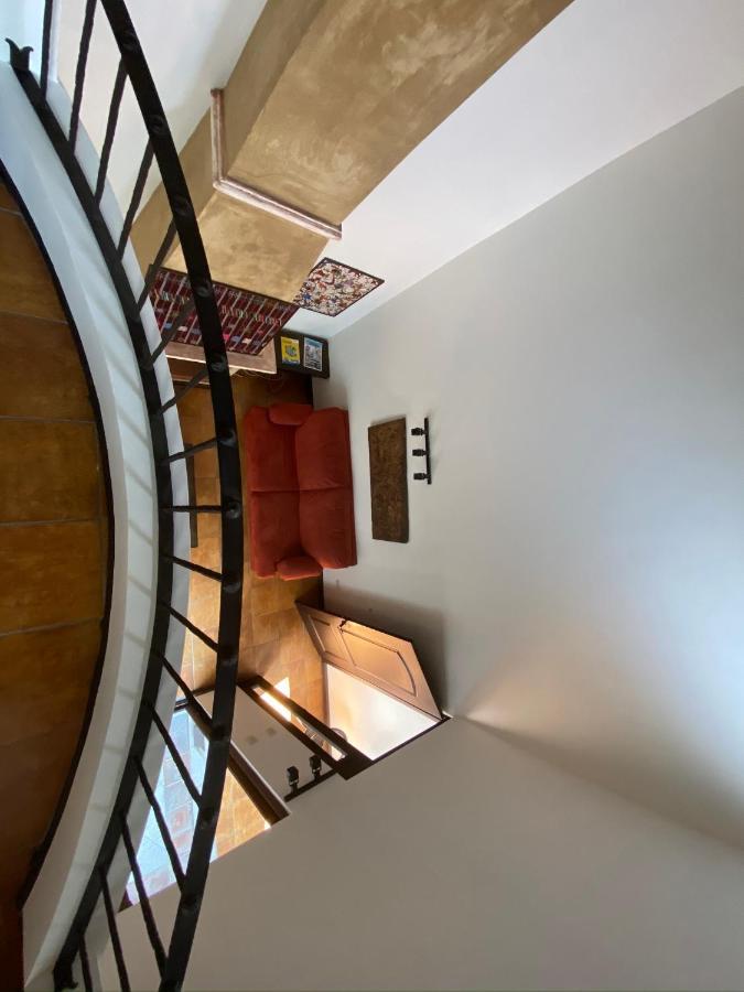Suite Don Pedro: Hermoso Loft Con Parqueo Gratis! Antigua Екстериор снимка